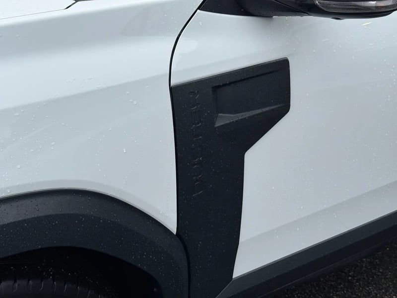 Photo de la voiture DACIA DUSTER Hybrid 155 Journey