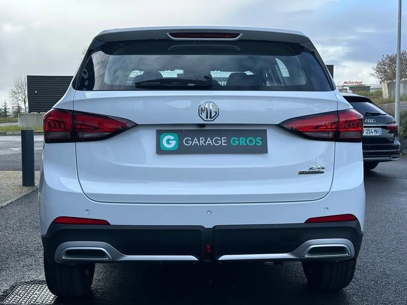 Photo de la voiture MG ZS 1.5 L Hybrid+ 197 ch Comfort