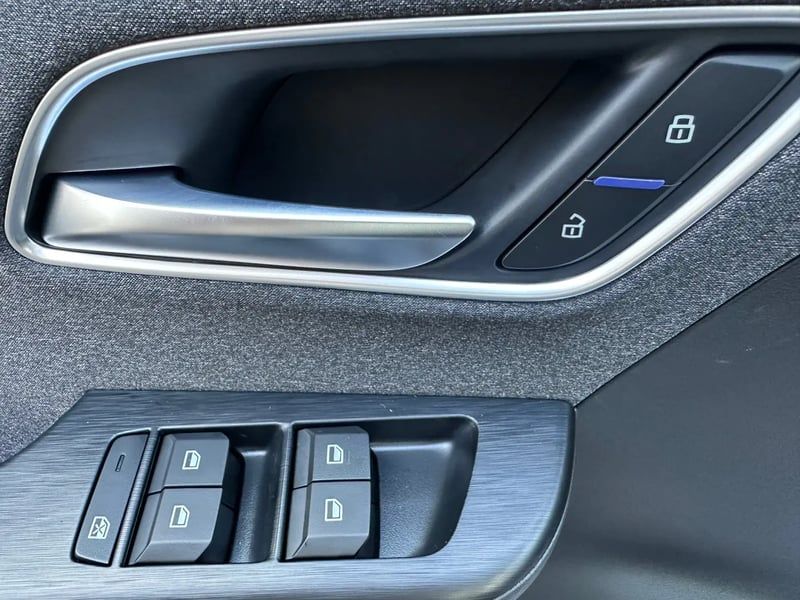 Photo de la voiture MG ZS 1.5 L Hybrid+ 197 ch Comfort