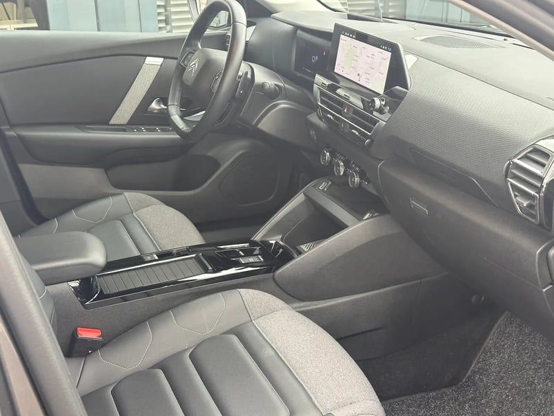 Photo de la voiture CITROEN C4 BlueHDi 130 EAT8 Max