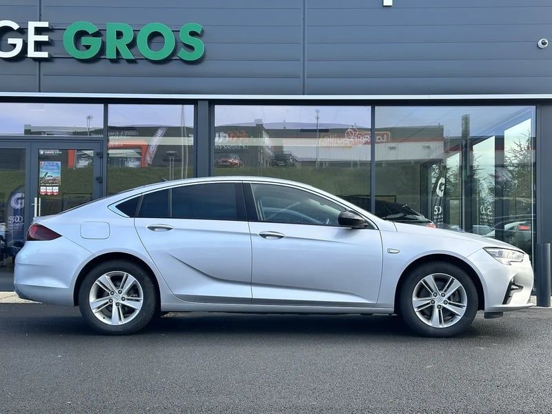 Photo de la voiture OPEL INSIGNIA GRAND SPORT 2.0 Diesel 174 ch Elegance Business- 5P
