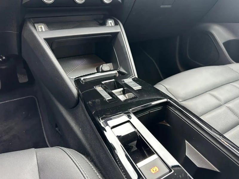 Photo de la voiture CITROEN C4 X Hybride 136 e-DCS6 Max