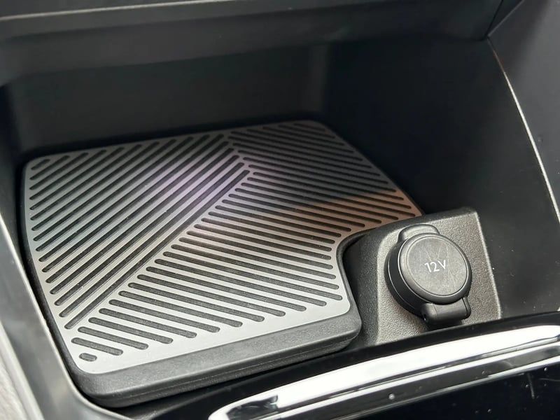 Photo de la voiture CITROEN C4 X Hybride 136 e-DCS6 Max