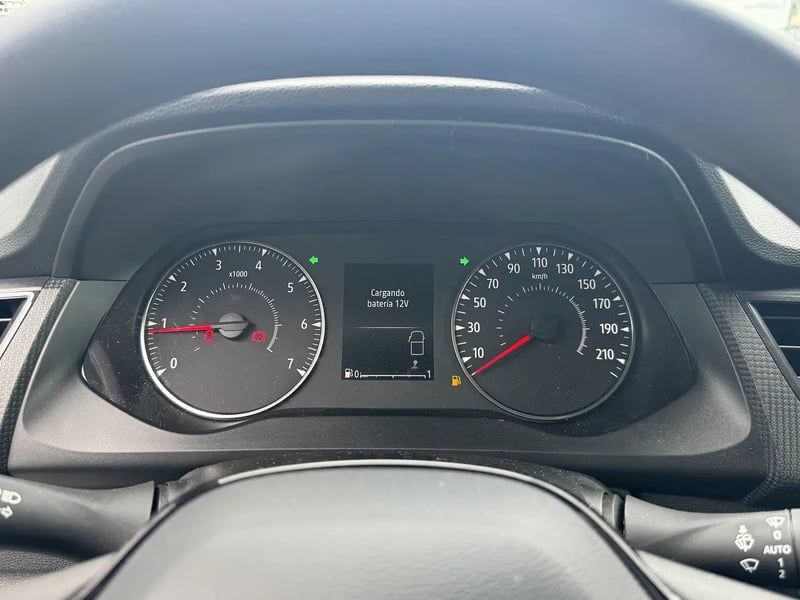 Photo de la voiture RENAULT KANGOO VAN L2 BLUE DCI 115 GRAND CONFORT - CAISSE ISOTHERME