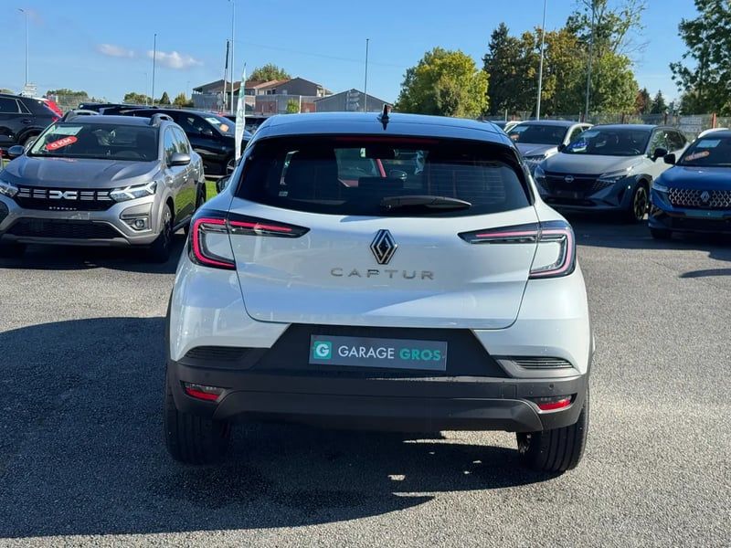 Photo de la voiture RENAULT CAPTUR TCe 90 Evolution