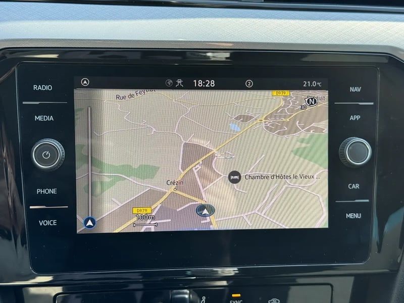 Photo de la voiture VOLKSWAGEN PASSAT SW 2.0 TDI EVO SCR 150 DSG7