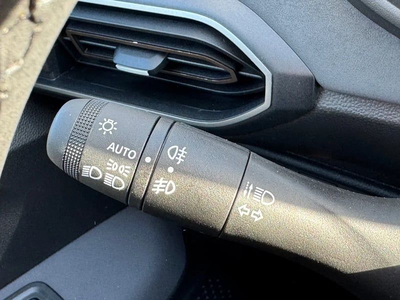 Photo de la voiture DACIA JOGGER ECO-G 100 7 places GSR2 Extreme +