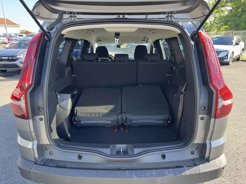 Photo de la voiture DACIA JOGGER ECO-G 100 7 places GSR2 Extreme +