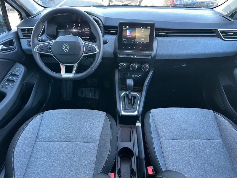 Photo de la voiture RENAULT CLIO V TCe 90 X-Tronic Evolution