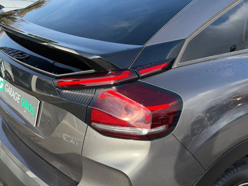 Photo de la voiture CITROEN C4 PureTech 130 BVM6 Max