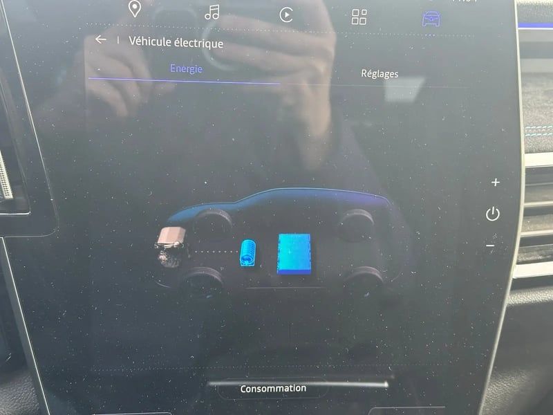 Photo de la voiture RENAULT ESPACE VI E-Tech hybrid 200 esprit Alpine