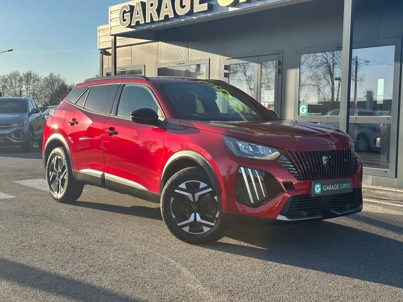 Photo de la voiture PEUGEOT 2008 Hybrid 136 e-DCS6 Allure