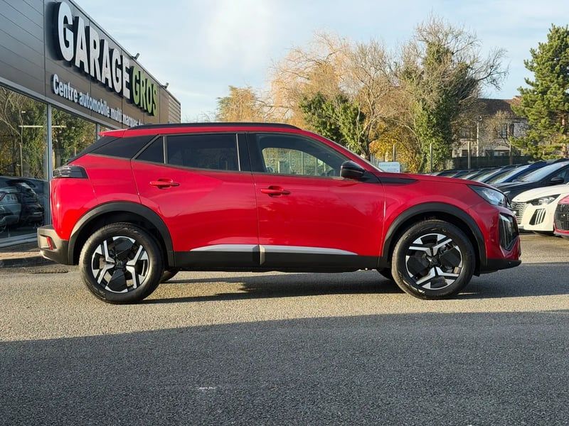 Photo de la voiture PEUGEOT 2008 Hybrid 136 e-DCS6 Allure