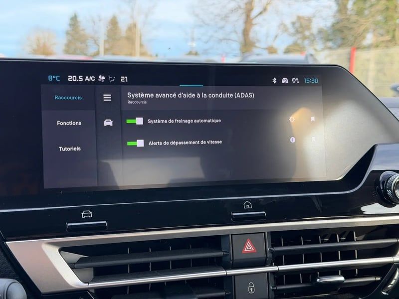 Photo de la voiture CITROEN C4 X Hybride 136 e-DCS6 Max