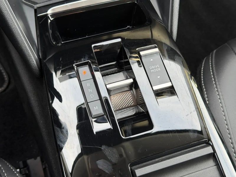 Photo de la voiture CITROEN C4 X Hybride 136 e-DCS6 Max