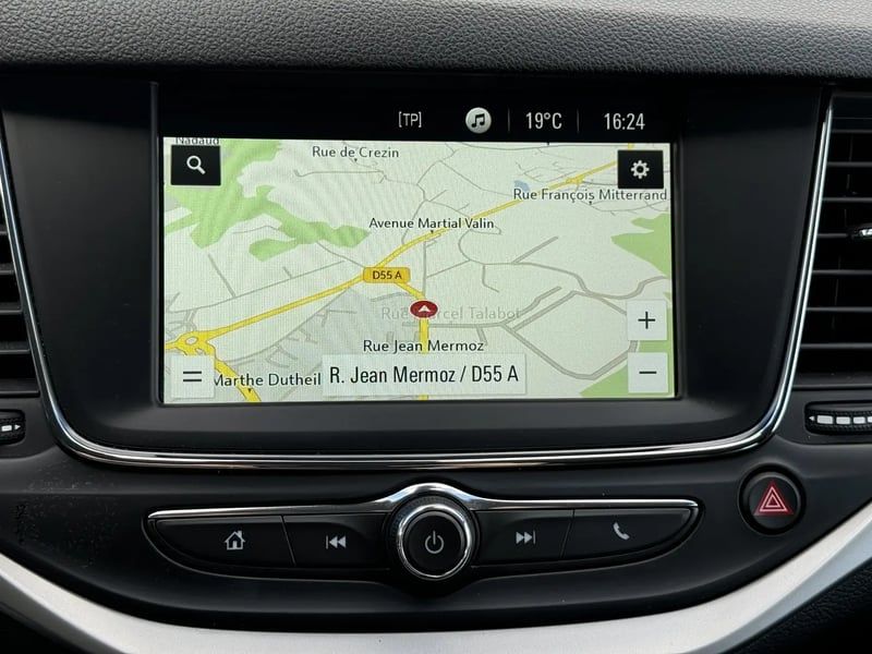 Photo de la voiture OPEL ASTRA SPORTS TOURER 1.2 Turbo 110 ch BVM6 Edition Business