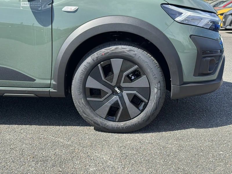 Photo de la voiture DACIA SANDERO ECO-G 100 GSR2 Stepway Expression