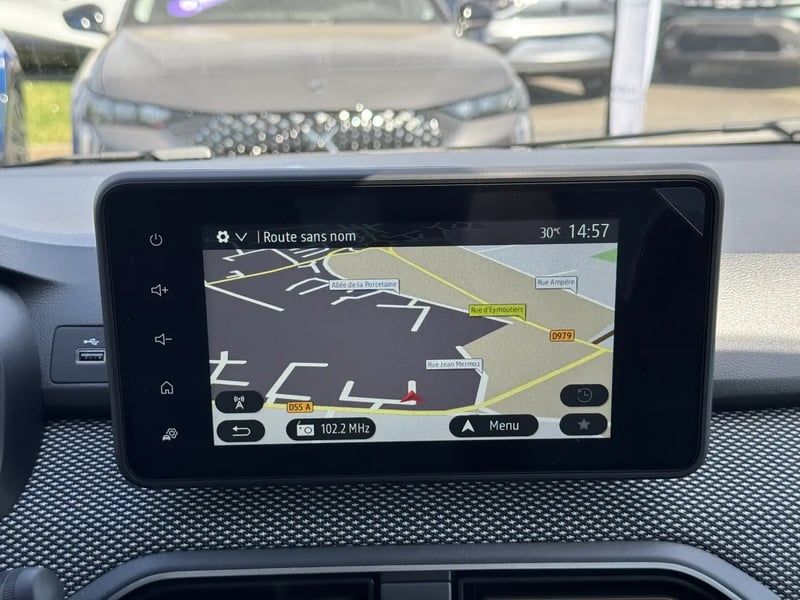 Photo de la voiture DACIA SANDERO ECO-G 100 GSR2 Stepway Expression