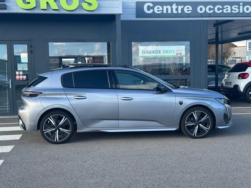 Photo de la voiture PEUGEOT 308 PureTech 130ch S&S EAT8 GT