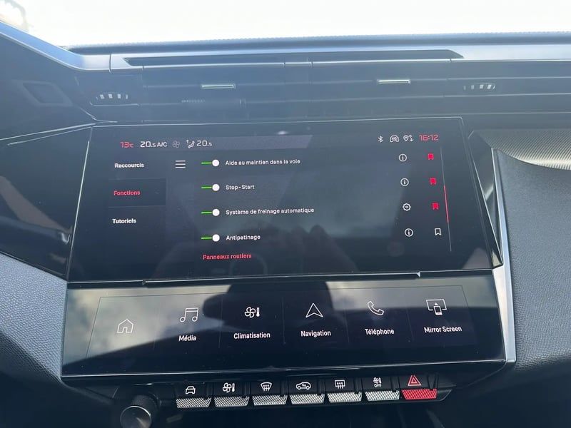 Photo de la voiture PEUGEOT 308 PureTech 130ch S&S EAT8 GT