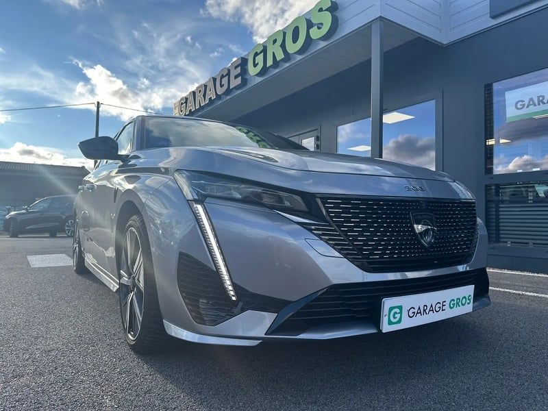 Photo de la voiture PEUGEOT 308 PureTech 130ch S&S EAT8 GT