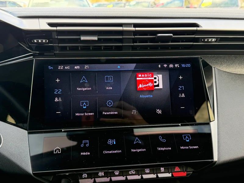 Photo de la voiture PEUGEOT 308 BlueHDi 130ch S&S EAT8 Allure