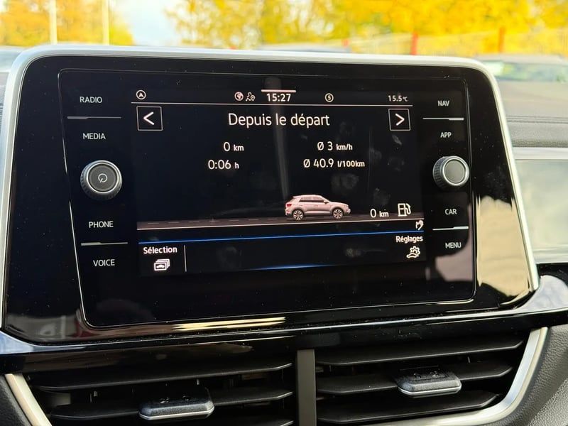 Photo de la voiture VOLKSWAGEN T-ROC 1.5 TSI EVO2 150 Start/Stop DSG7 R-Line Edition