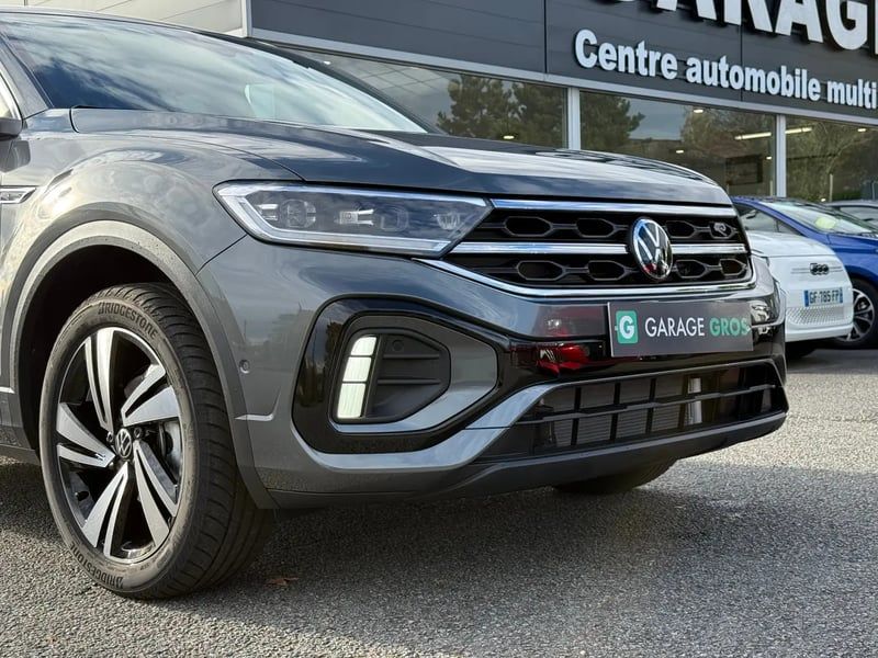 Photo de la voiture VOLKSWAGEN T-ROC 1.5 TSI EVO2 150 Start/Stop DSG7 R-Line Edition