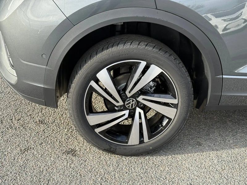 Photo de la voiture VOLKSWAGEN T-ROC 1.5 TSI EVO2 150 Start/Stop DSG7 R-Line Edition