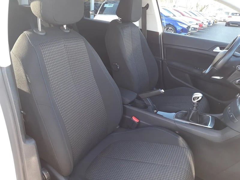 Photo de la voiture PEUGEOT 308 SW PureTech 130ch S&S BVM6 Allure