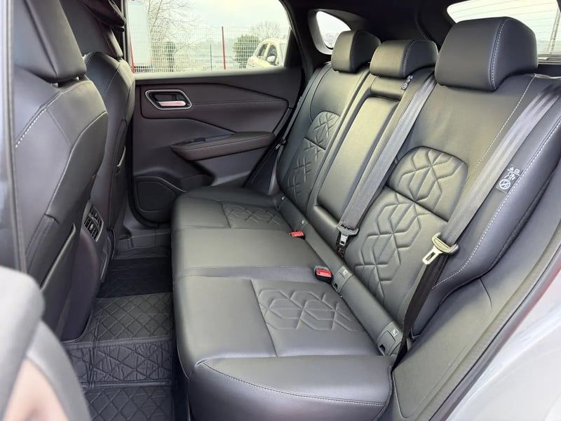 Photo de la voiture NISSAN QASHQAI Mild Hybrid 158 ch Xtronic Tekna