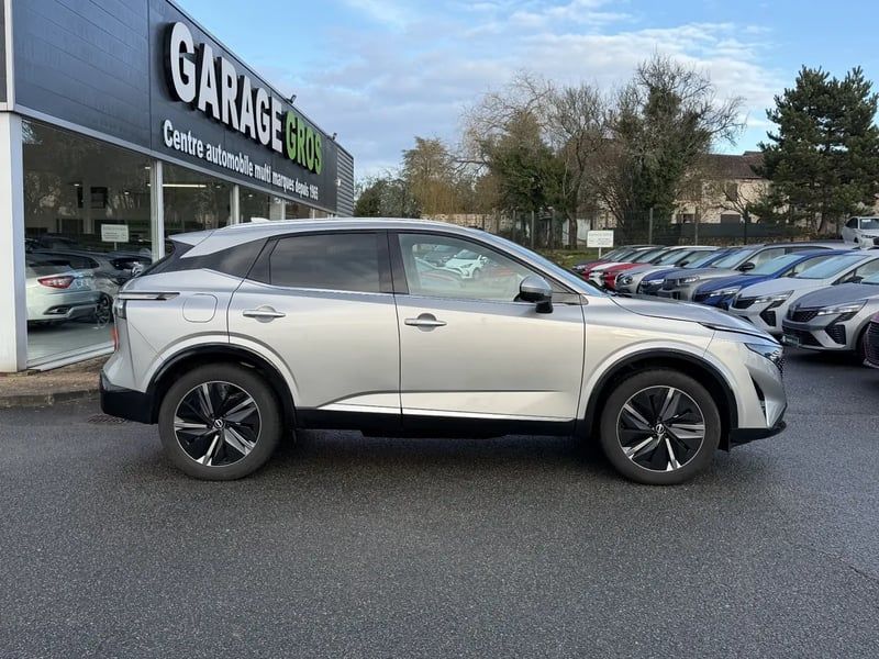 Photo de la voiture NISSAN QASHQAI Mild Hybrid 158 ch Xtronic Tekna