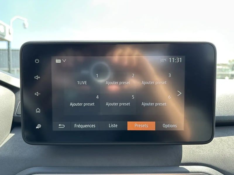 Photo de la voiture DACIA JOGGER Hybrid 140 7 places GSR2 Extreme