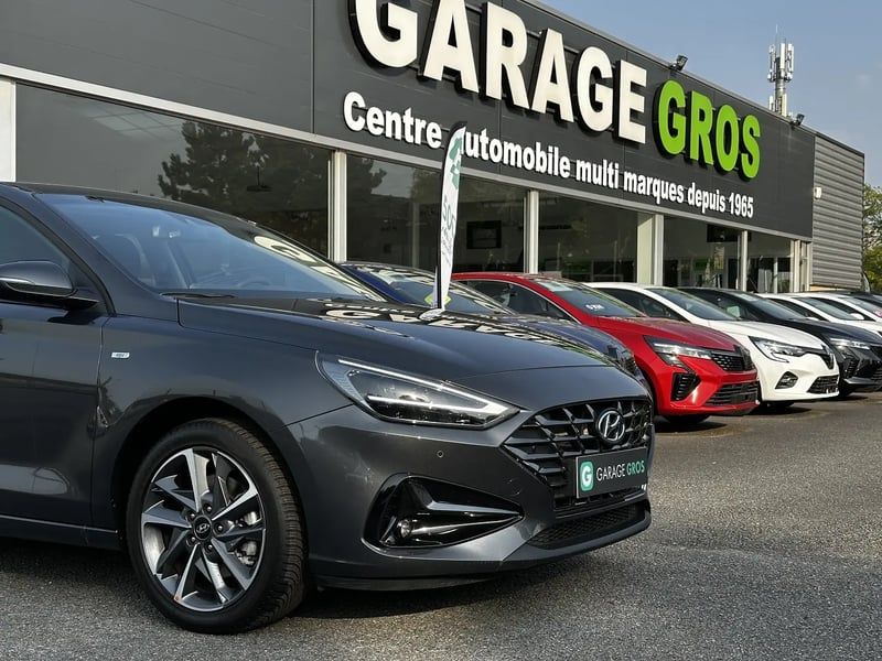 Photo de la voiture HYUNDAI i30 1.0 T-GDi 120 DCT-7 Hybrid 48V Creative