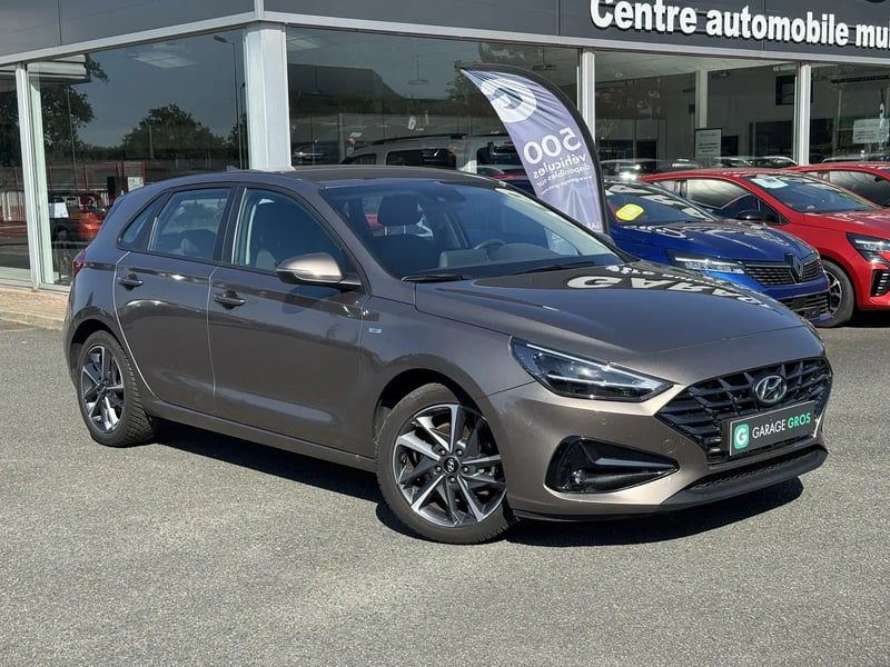 Photo de la voiture HYUNDAI i30 1.0 T-GDi 120 DCT-7 Hybrid 48V Creative