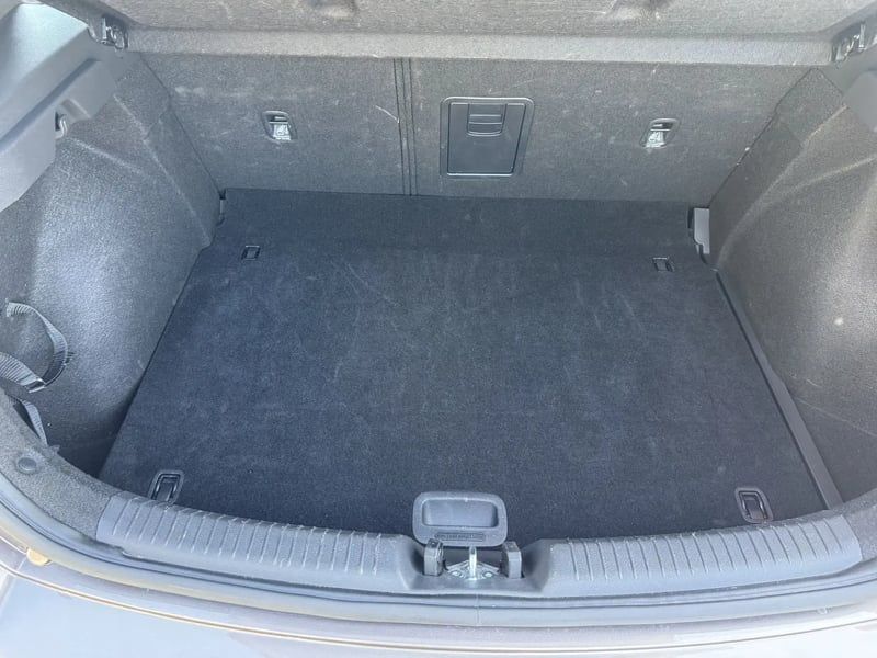 Photo de la voiture HYUNDAI i30 1.0 T-GDi 120 DCT-7 Hybrid 48V Creative