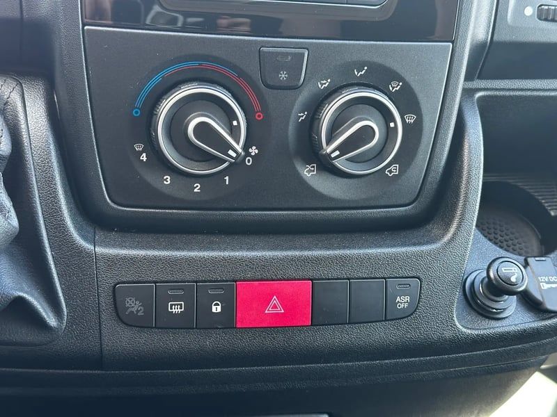 Photo de la voiture OPEL MOVANO FOURGON FGN 3.5T L3H2 140 CH PACK CLIM