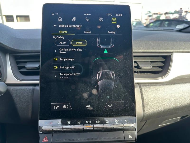 Photo de la voiture RENAULT CAPTUR TCe 90 ch Evolution