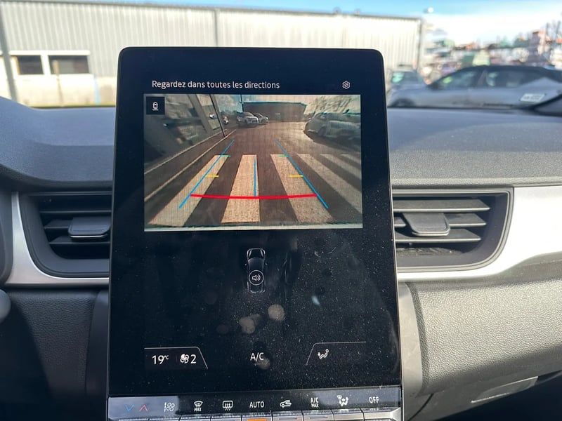 Photo de la voiture RENAULT CAPTUR TCe 90 ch Evolution