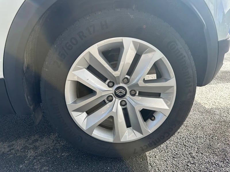 Photo de la voiture RENAULT CAPTUR TCe 90 ch Evolution