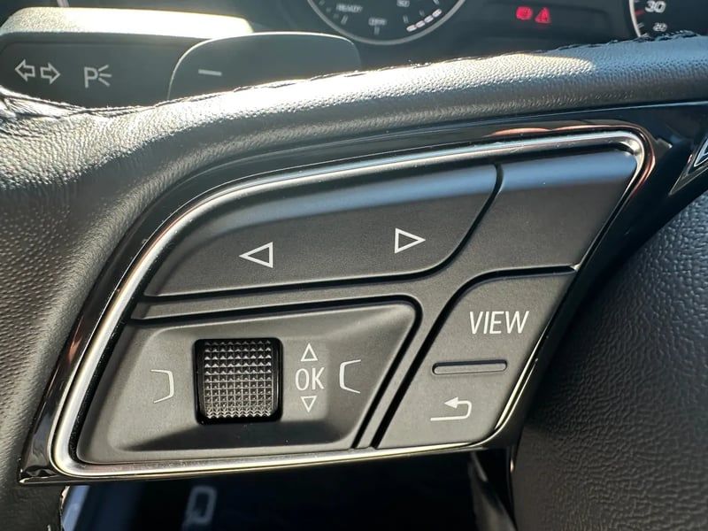 Photo de la voiture AUDI Q2 35 TFSI 150 S tronic 7 S line