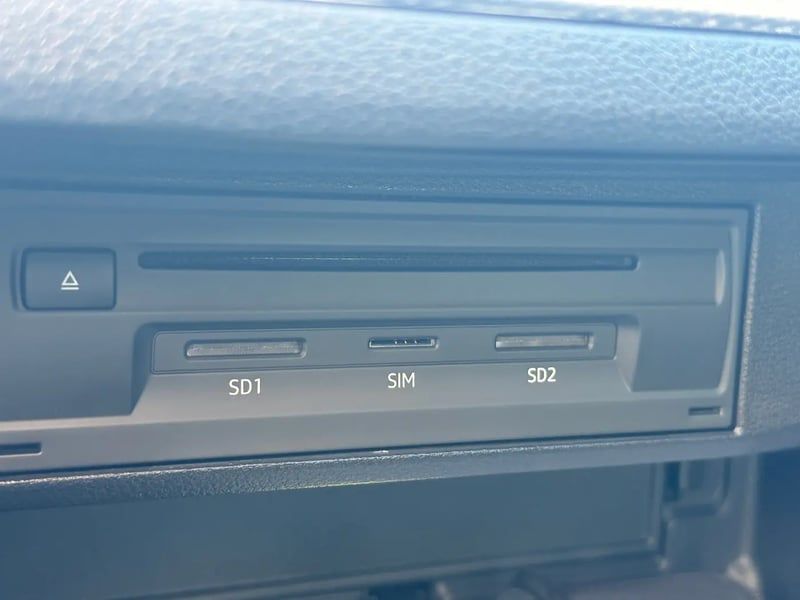 Photo de la voiture AUDI Q2 35 TFSI 150 S tronic 7 S line