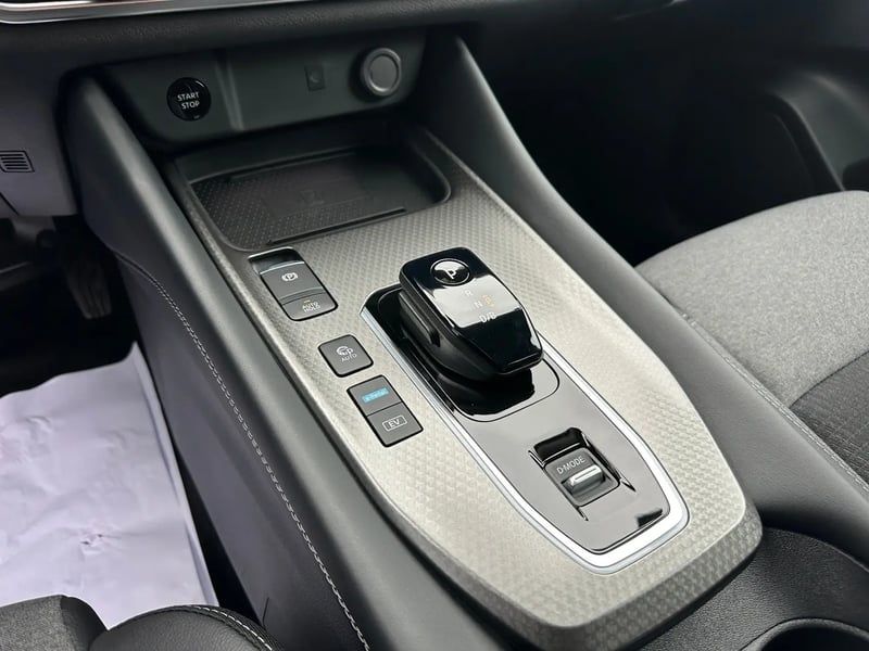 Photo de la voiture NISSAN QASHQAI Hybrid e-Power Gen3 205 ch N-Connecta