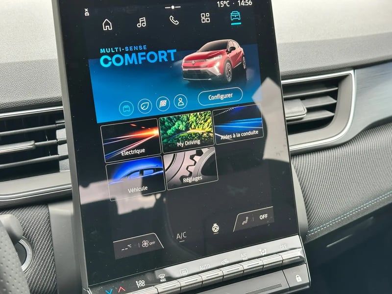 Photo de la voiture RENAULT CAPTUR Captur 1.6 E-Tech full hybrid 145ch esprit Alpine