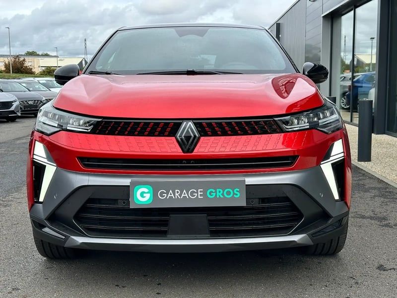 Photo de la voiture RENAULT CAPTUR Captur 1.6 E-Tech full hybrid 145ch esprit Alpine