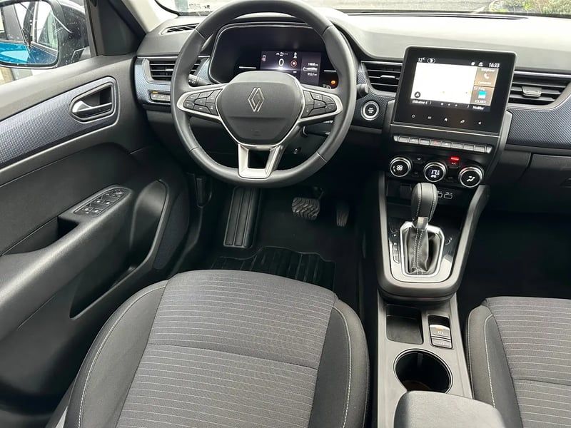 Photo de la voiture RENAULT ARKANA mild hybrid 140 EDC GSR2 Evolution