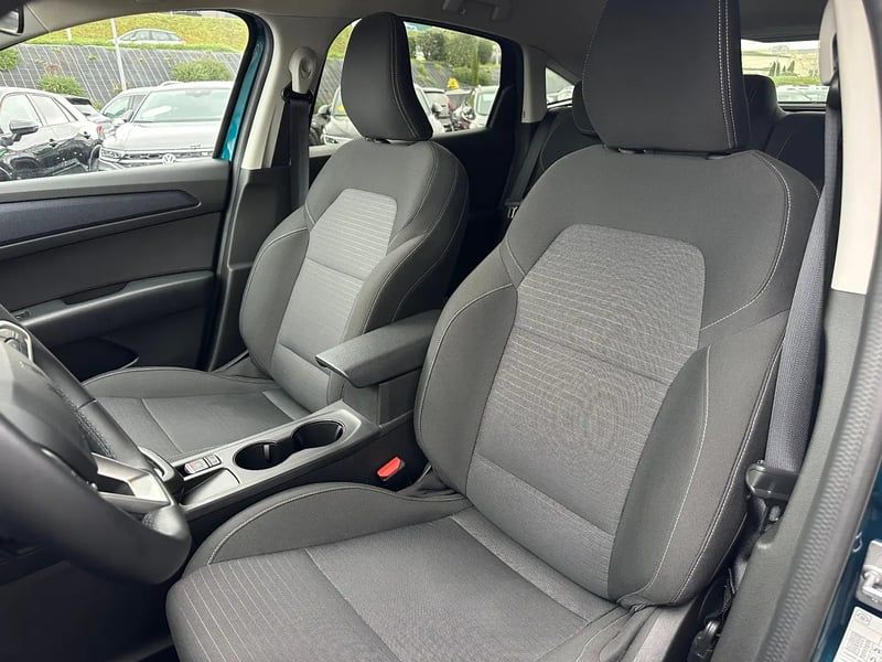 Photo de la voiture RENAULT ARKANA mild hybrid 140 EDC GSR2 Evolution