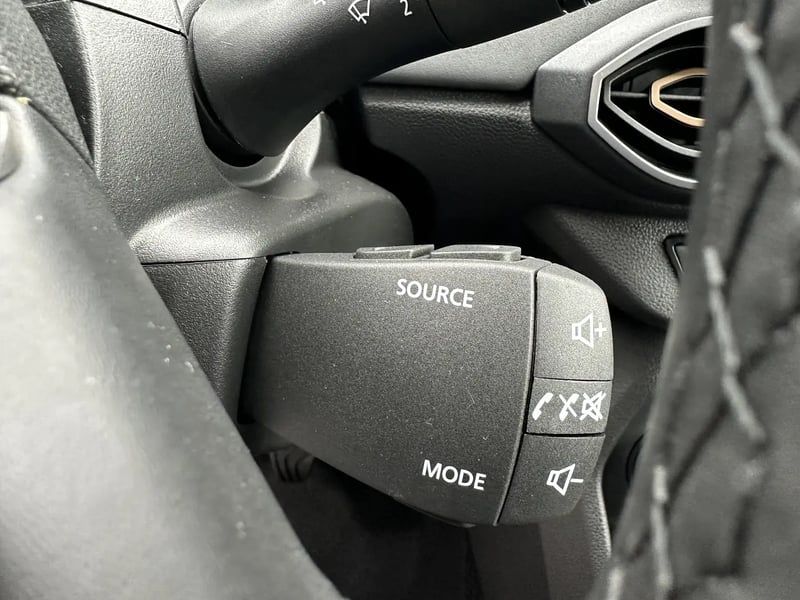 Photo de la voiture DACIA JOGGER ECO-G 100 7 places GSR2 Extreme +