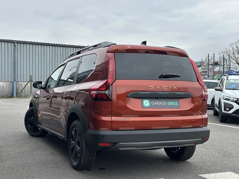 Photo de la voiture DACIA JOGGER ECO-G 100 7 places GSR2 Extreme +
