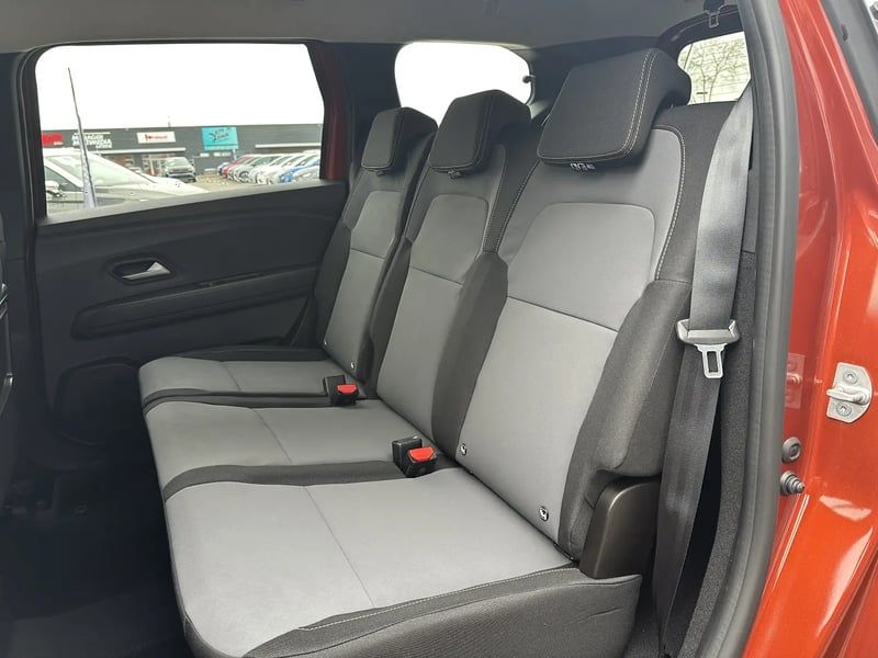 Photo de la voiture DACIA JOGGER ECO-G 100 7 places GSR2 Extreme +